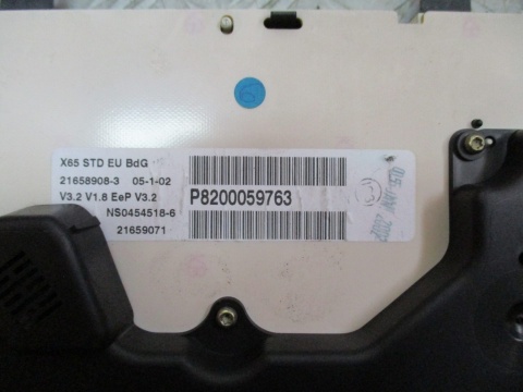 Licznik zegary P8200059763 Clio II 1,2i 16v 2002r