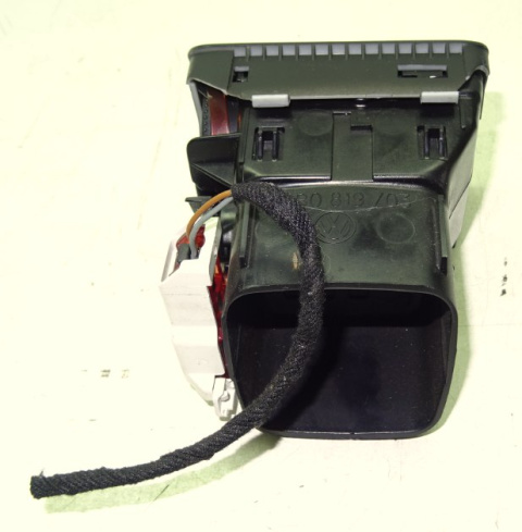 KRATKA NAWIEWU PRZEDNIA LEWA VW PASSAT B5 KRATKA NAWIEWU PRZEDNIA LEWA VW PASSAT B5