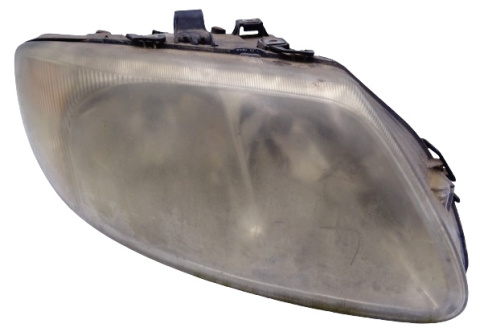 LAMPA PRAWA PRZÓD 04857702AB CHRYSLER VOYAGER