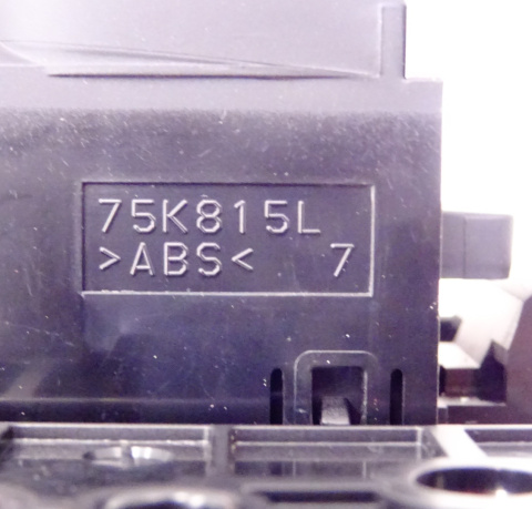 TOYOTA COTOLLA E21 XII PANEL HAMULCA RĘCZNEGO 75K815 TOYOTA COTOLLA E21 XII PANEL HAMULCA RĘCZNEGO 75K815