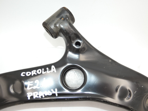 Toyota Corolla E21 XII Wahacz Prawy Przód PP - STAN JAK NOWY Toyota Corolla E21 XII Wahacz Prawy Przód PP - STAN JAK NOWY