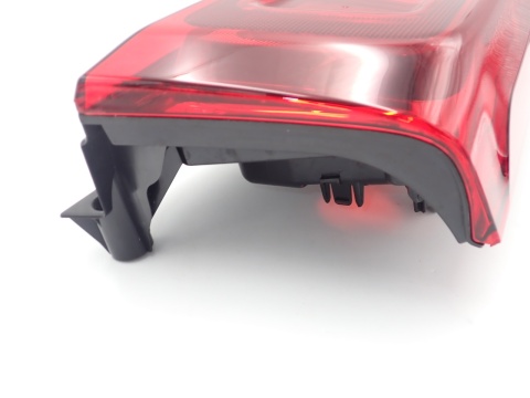 PSA BERLINGO Partner COMBO proace lampa prawy tył 9820555080 - JAK NOWA EU