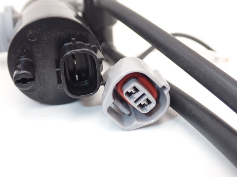 TOYOTA YARIS CROSS POMPKA SPRYSKIWACZY WĘŻE KOMPLET 1094799 002