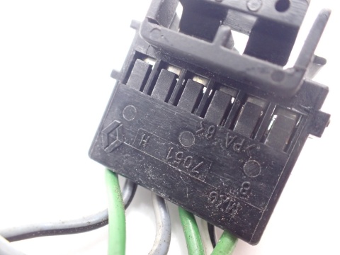 RENAULT MEGANE 1 SCENIC I LIFT II KOSTKA WTYCZKA LAMPY TYŁ 6 PIN EU OE