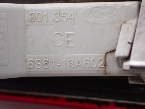FORD FIESTA MK6 TRZECIE ŚWIATŁO STOPU TRZECI STOP LAMPA OE EU 6S61-13A602