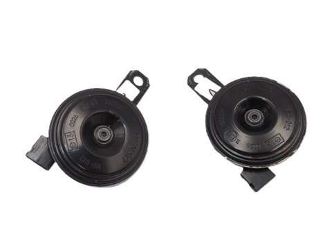 TOYOTA YARIS COROLLA CROSS ZESPÓŁ KLAKSONU WYSOKI I NISKI TON - JAK NOWE OE