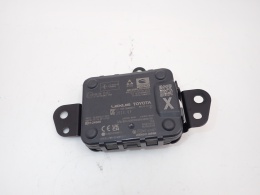 TOYOTA YARIS CROSS RADAR SENSOR CZUJNIK DISTRONIC 88210-52120 - JAK NOWY EU