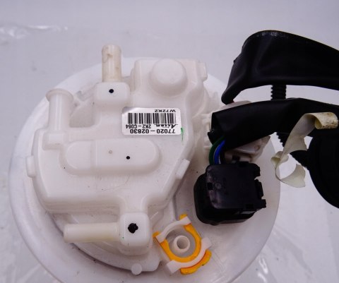 TOYOTA COROLLA E21 POMPA PALIWA 77020-02830 STAN JAK NOWA