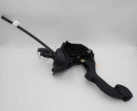 BERLINGO DOBLO COMBO PROACE pedał sprzęgłą wysprzęglik JAK NOWY 98208861800