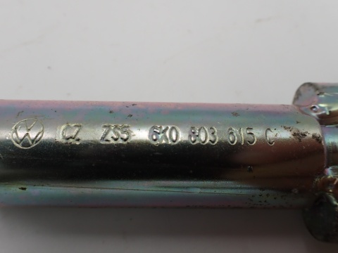 SKODA VW AUDI zaczep ucho do holowania hoownicze wkrętka 6K0803615C ŁADNE