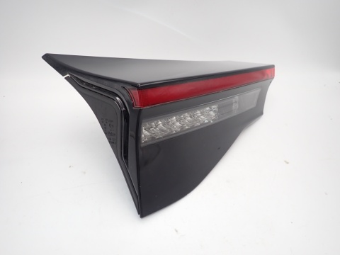 Toyota Yaris Cross LAMPA LEWY TYŁ KLAPA LED 815900DB70 - JAK NOWA OE EU