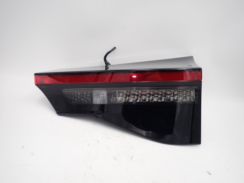 Toyota Yaris Cross LAMPA PRAWY TYŁ KLAPA LED 815800DB70 - JAK NOWA OE EU
