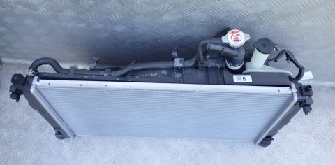 TOYOTA YARIS CROSS ZESTAW CHŁODNIC CHŁODNICA WENTYLATO KOMPLET - JAK NOWY OE EUROPA 4221367672