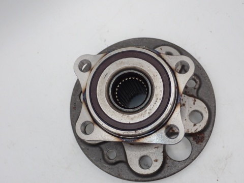 LEXUS NX 450 h+ -22 PIASTA ŁOŻYSKO TYŁ L=P 4X4 42410F6010 JAK NOWA OE EU