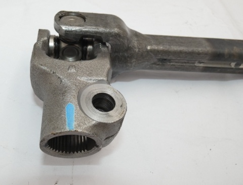 TOYOTA COROLLA E21 XII Krzyżak kolumny kierowniczej WAŁEK stan JAK NOWY