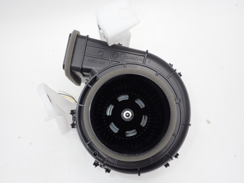 TOYOTA COROLLA E21 XII SEDAN WENTYLATOR DMUCHAWA BATERII AKUMLATORA TRAKCYJNEGO G923012020 - JAK NOWA