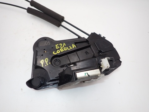 TOYOTA COROLLA E21 XII ZAMEK DRZWI PRAWY PRZÓD 4 PIN - jak nowy EUROPA OE