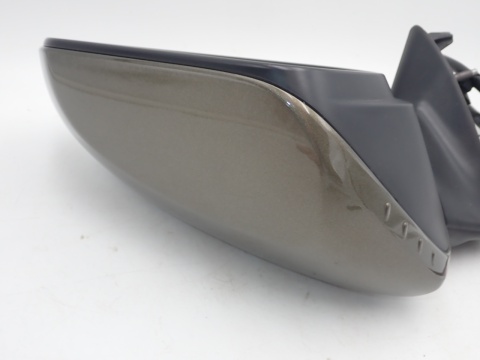 TOYOTA YARIS CROSS LUSTERKO PRAWE 8 PIN KOD 10201200 LAKIERU 6X1 - JAK NOWE OE EUROPA