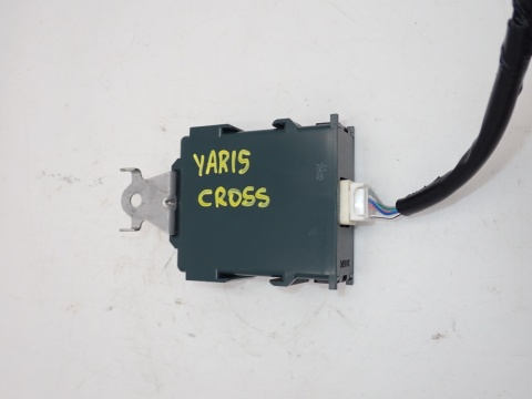 TOYOTA YARIS CROSS MODUŁ STEROWNIK 865720D050 1669003712 - JAK NOWY OE EU