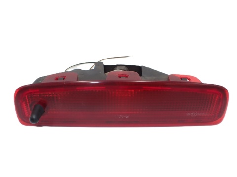 DACIA DOKKER LOGAN MCV trzeci STOP lampa dodatkowy STOP spryskiwacz OE EU 8200690118